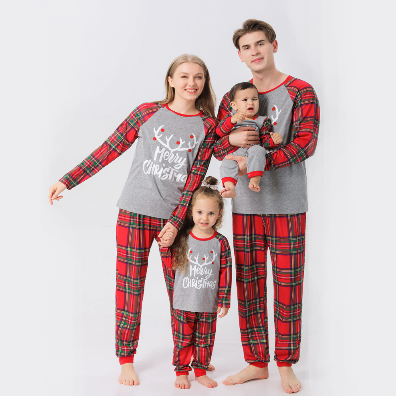 Christmas Deer Head Print Family Pajamas Set(with Pet Dog Clothes)