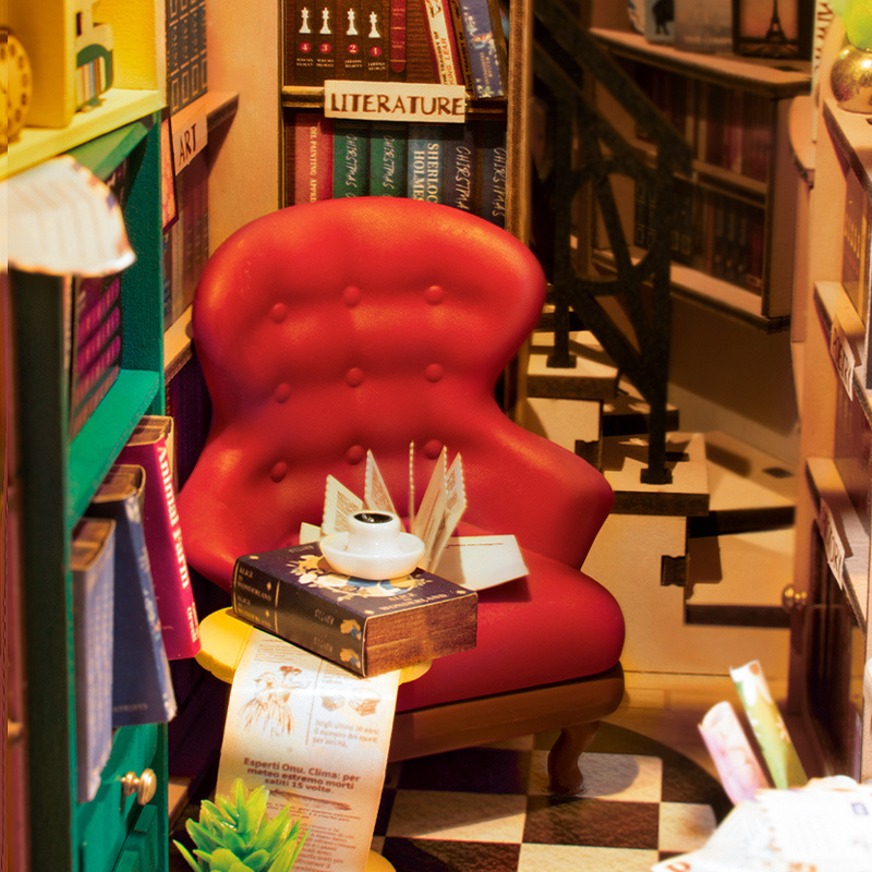 Rolife Book Nook Shelf Insert - Bookstore TGB07