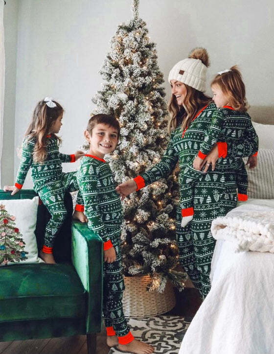 Green Christmas Tree Patterned Family Matching Pajamas Sets(with Pet Dog Clothes)