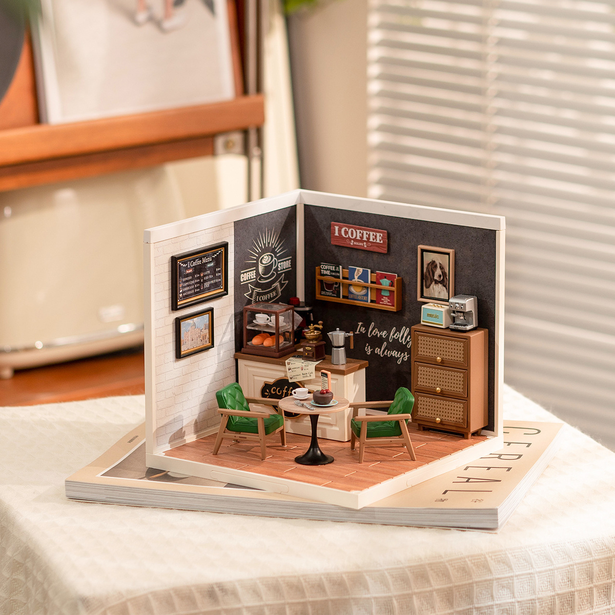 Rolife Plastic Miniature House - Daily Inspiration Cafe DW001B