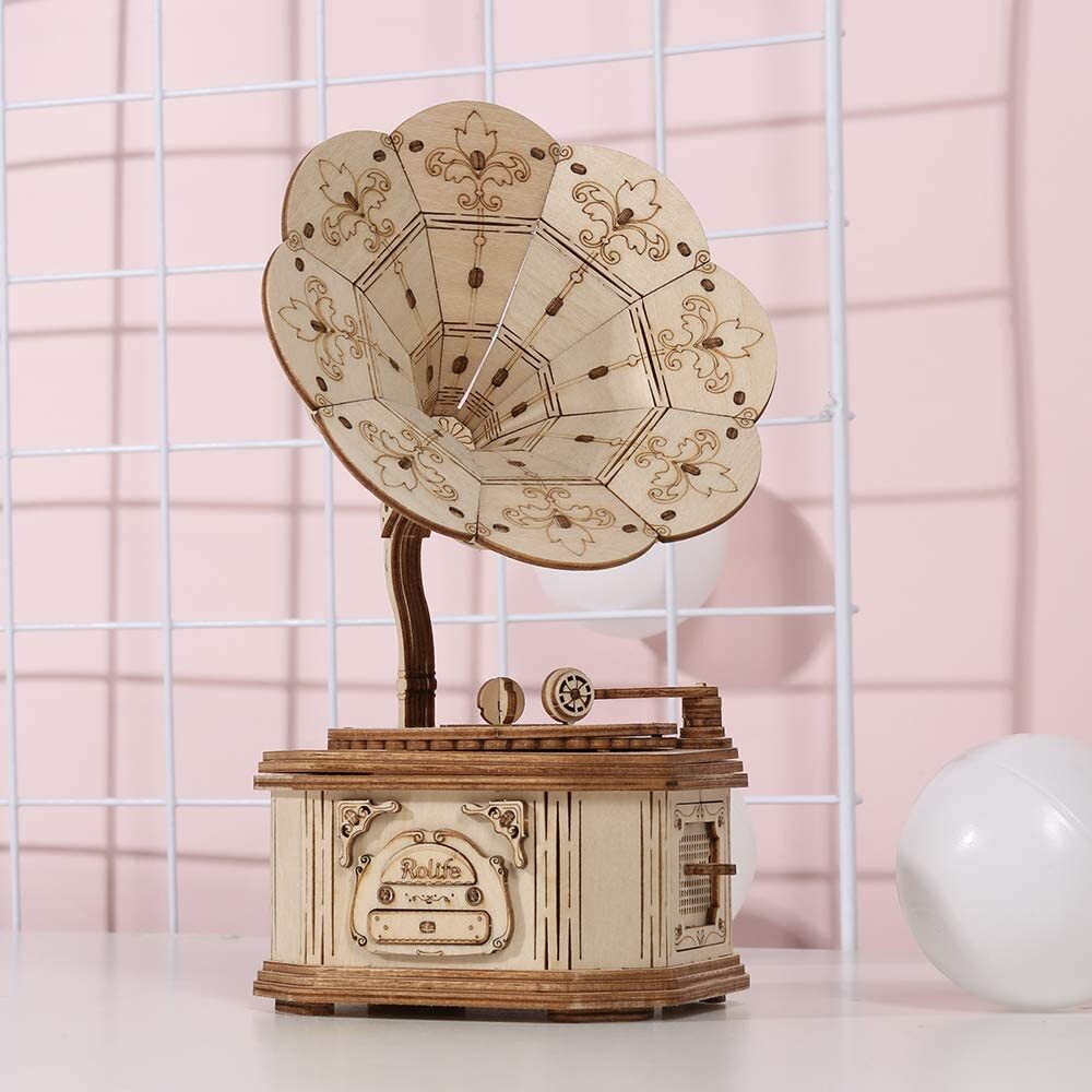 Gramophone for puzzles