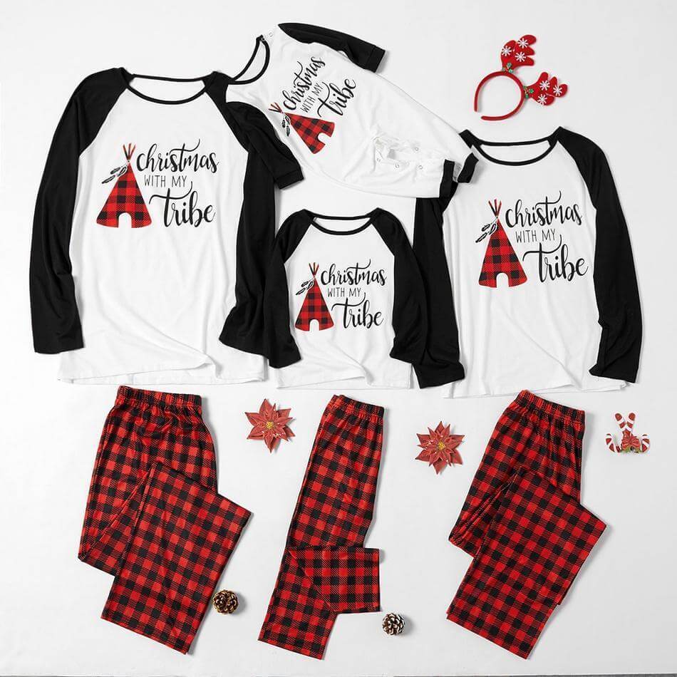 Christmas Letter Print Plaid Design Family Matching Pajamas Set