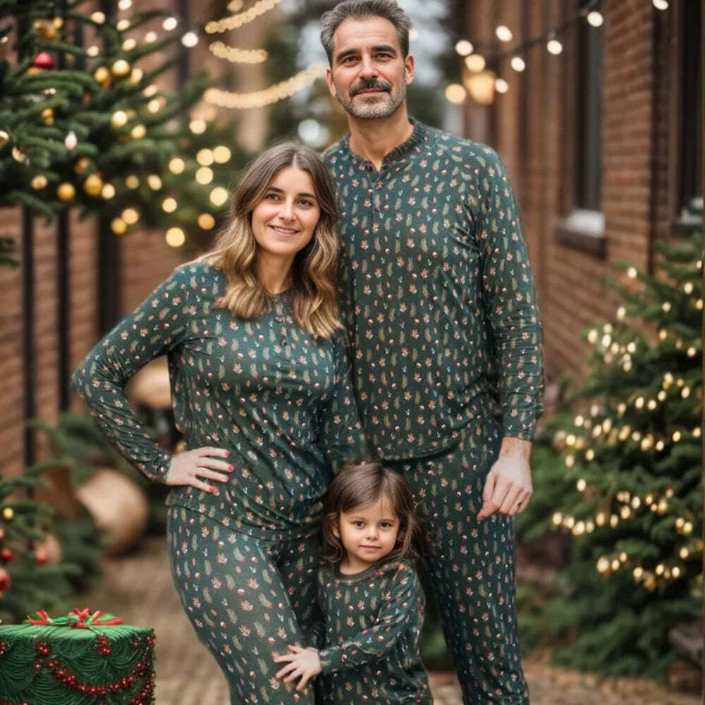 Christmas Tree Fmalily Matching Pajamas (with Pet's dog clothes)